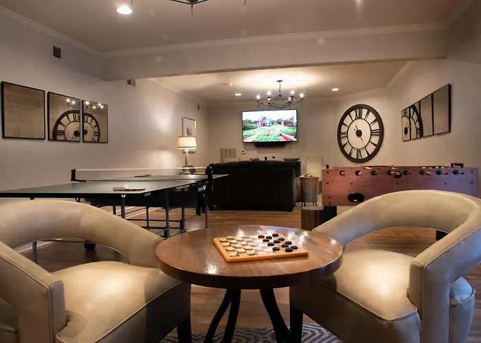 200 Main By Old Edwards Hospitality